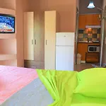 Ξενοδοχείο με διαμερίσματα Zako 4*